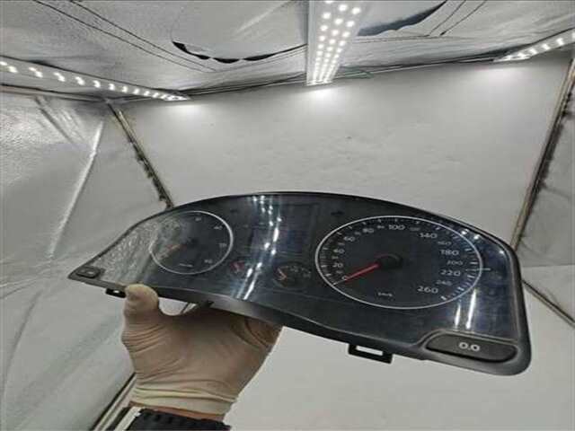 Cuadro de Instrumentos Volkswagen Golf 1.9 SPORTLINE [1.9 LTR. - 77 KW TDI]