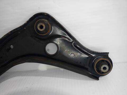 Foto 3ª: Brazo Suspension Delantero Derecho Nissan Qashqai ACENTA 116CV 85KW [HRA2DDT] (2018)