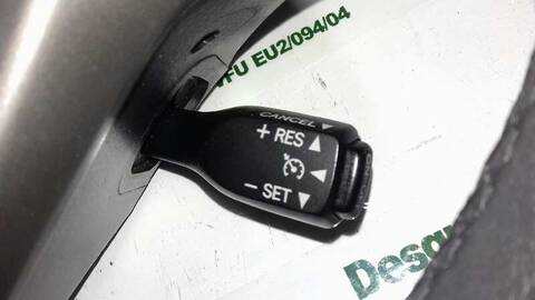 Foto 3ª: Volante Toyota Verso 2.0 D-4D CAT 126CV 93KW [1AD] (2009)