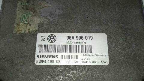 Foto 3ª: Centralita Motor ECU Volkswagen Golf CONCEPTLINE BERLINA 101CV 74KW [AKL] (1998)