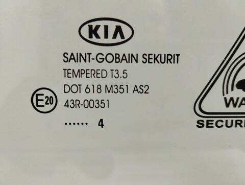 Foto 3ª: Luna Delantera Derecha Kia Sportage CONCEPT 4X2 135CV 99KW [G4FD] (2014)