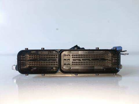 Centralita Motor ECU Audi A4 S LINE 143CV