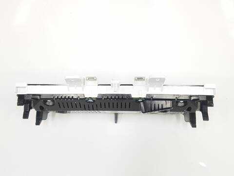 Foto 3ª: Cuadro de Instrumentos Volkswagen T-Roc 1.6 TDI 116CV [DXDB] (2017)