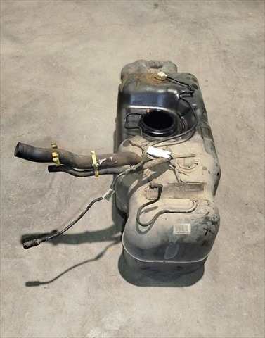 Foto 3ª: Deposito de Combustible Ford Ranger 2.2 D [QJ2W] (2016)