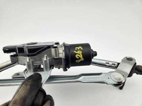 Foto 4ª: Motor Limpia Delantero Dacia Sandero STEPWAY EXPRESSION 91CV 67KW [H4DF4] (2025)