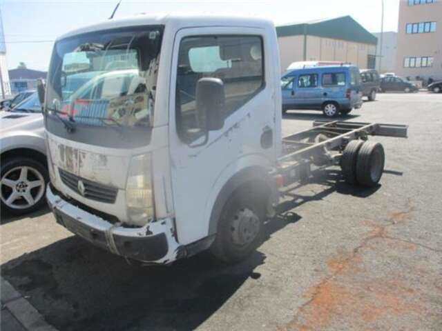 Brazo Suspension Delantero Izquierdo Renault Maxity 2.5 FG 110.28/32/35 [2.5 LTR. - 81 KW DIESEL]