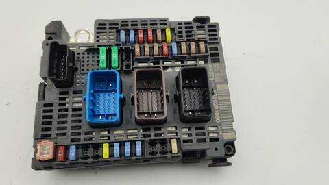 Caja Reles Fusibles Citroen C4 FEEL EDITION 99CV 73KW