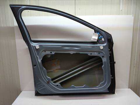 Foto 3ª: Puerta Delantera Izquierda Volvo V40 190 CV 140KW [D4204T14] (2017)