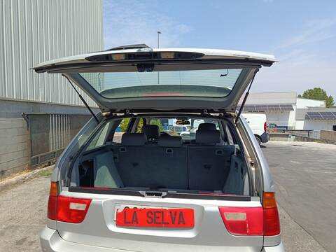Foto 2ª: Portón Bmw X5 3.0 G 231CV AUT. E53) 306S3 (2010)