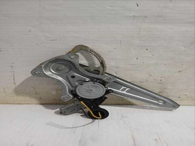 Elevalunas Manual Trasero Izquierdo Toyota Auris 1.33 DUAL-VVTI NRE150_) 101CV