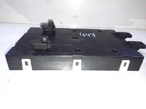 Foto 3ª: Caja Reles Fusibles Mercedes Clase V 200 136CV 100KW (2014)