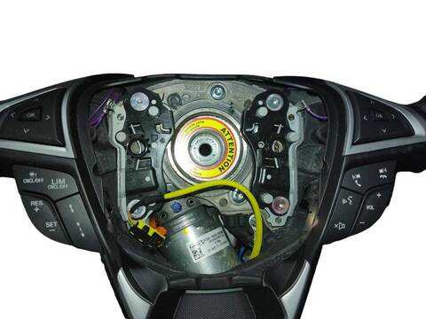 Foto 2ª: Volante Ford Fiesta 1.4 FBD) (1983)