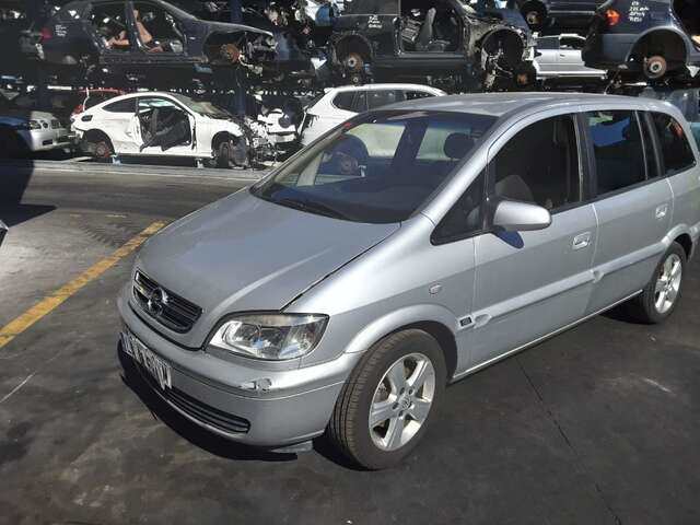 Mangueta Delantera Izquierda Opel Zafira 2.0 DTI100CV