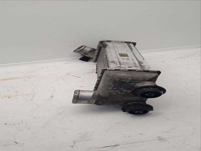 Foto 3ª: Intercooler Hyundai i30 1.6 CRDI CAT 116CV 85KW [D4FB] (2008)