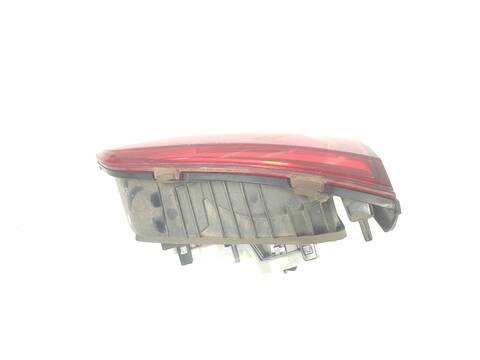 Foto 2ª: Piloto Trasero Izquierdo Volkswagen Golf ADVANCE BLUEMOTION (2013)