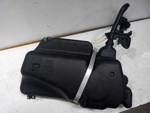 Foto 3ª: Deposito de Combustible Volkswagen Polo ADVANCE BLUEMOTION 90CV 66KW [CUSB] (2014)