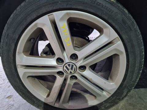 Foto 1ª: LLanta Chapa Volkswagen Polo ADVANCE 90CV 66KW [CAYB] (2014)