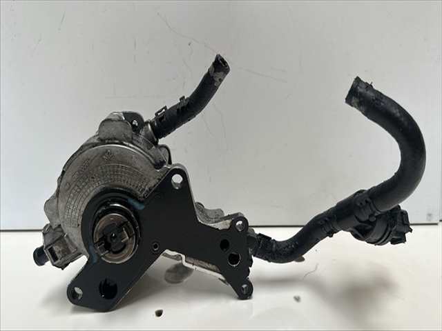 Foto 2ª: Depresor Freno Bomba Vacio Volkswagen Touran 1.9 TDI [BLS] (2010)