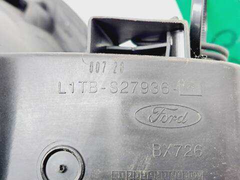 Foto 2ª: Tapa Exterior Combustible Ford Puma HYBRID ST-LINE 125CV 92KW [B7JB] (2020)