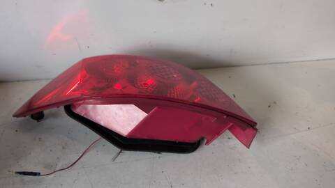 Foto 2ª: Piloto Trasero Izquierdo Peugeot 307 D-SIGN 1.6 16V HDI 90CV (2002)