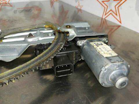 Foto 4ª: Elevalunas Eléctrico Delantero Derecho Opel Astra 140CV 103KW (2006)