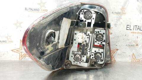 Foto 2ª: Piloto Trasero Derecho Mercedes Clase ML 320 3.0 CDI W164) 224CV 165KW 164.122) [OM642940] (2006)