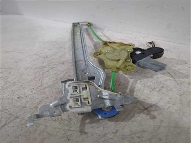 Foto 3ª: Elevalunas Manual Trasero Izquierdo Toyota Corolla 1.8 VVTI HYBRID ZWE219) 140CV [2ZR-FXE] (2018)