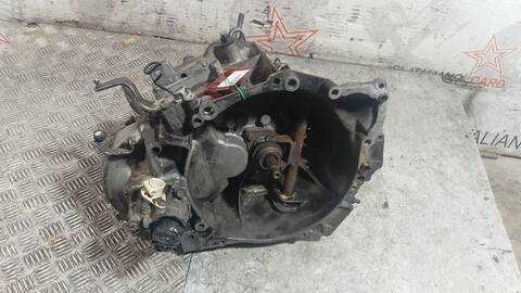 Foto 1ª: Caja Cambios Citroen Zx 1.9 D AVANTAGE 69CV 51KW [D9B] (1994)