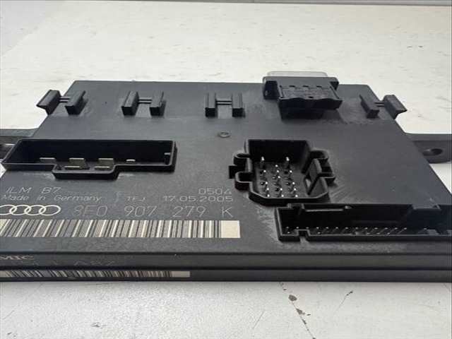 Centralita Motor ECU Audi A4 BERLINA