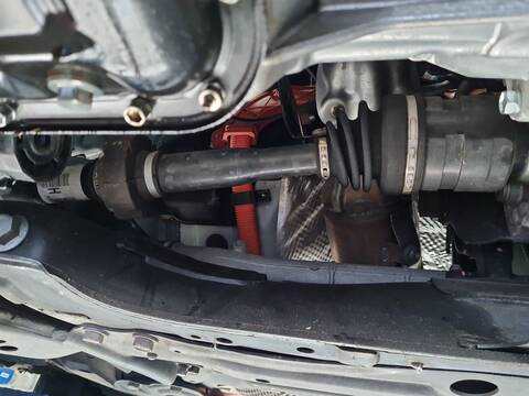 Transmision Delantera Derecha Toyota Auris 1.8 HYBRID ZWE186_) 136CV 100KW