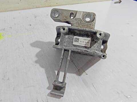 Foto 2ª: Soporte Motor Volkswagen Golf COMFORTLINE BLUEMOTION AUT. 150CV (2013)