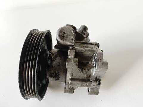 Foto 2ª: Bomba de Direccion Audi A4 1.9 TDI 90CV