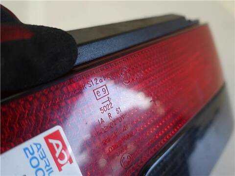Foto 3ª: Piloto Trasero Derecho Peugeot 405 2.0 121CV 89KW [RFX (XU10J2)] (1995)