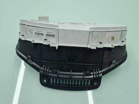 Foto 2ª: Cuadro de Instrumentos Volvo XC 60 MOMENTUM 2WD 181CV 133KW [D4204T5] (2014)