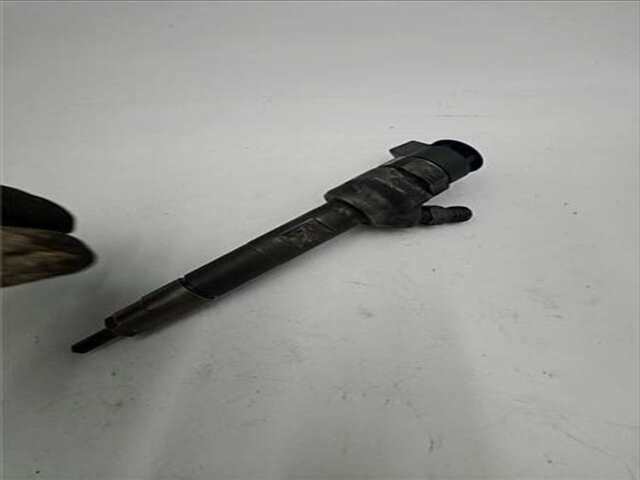 Foto 2ª: Inyectores Bmw Serie 1 114 2.0 120D [2.0 LTR. - 120 KW 16V DIESEL] [20-4D-A]