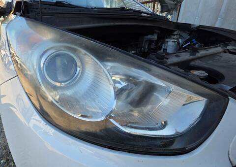 Faro Derecho Hyundai ix35 STYLE 2WD 116CV 85KW