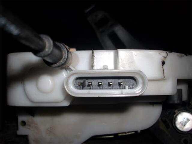 Foto 3ª: Cerradura Puerta Delantera Izquierda Citroen C3 1.6 HDI [9HP]