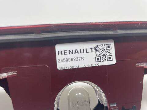 Foto 2ª: Luz Central de Freno Dacia Sandero H4DF4 (2024)