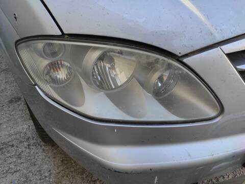 Foto 1ª: Faro Derecho Ssangyong Rodius D27DT (2006)