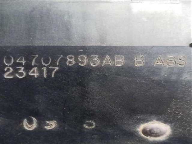 Foto 3ª: Caja Reles Fusibles Chrysler Voyager 3.3 I (1992)