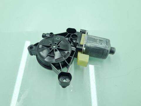 Foto 3ª: Elevalunas Eléctrico Delantero Izquierdo Audi A1 30 TFSI BASICO 116CV 85KW [DKRF] (2020)