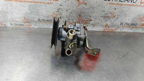 Foto 3ª: Bomba de Direccion Nissan Navara CHALLENGE 4X4 133CV 98KW PICK-UP D22) CABINA DOBLE [YD25DDTI] (2005)