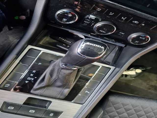Palanca de Cambio Skoda Superb ACTIVE 150CV 110KW