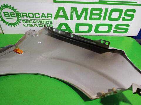 Foto 2ª: Aleta Delantera Izquierda Ford Fiesta AMBIENTE 68CV [F6JA] (2001)