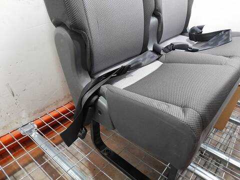 Foto 3ª: Asientos Traseros Toyota Hiace VERSION INDEFINIDA (2019)