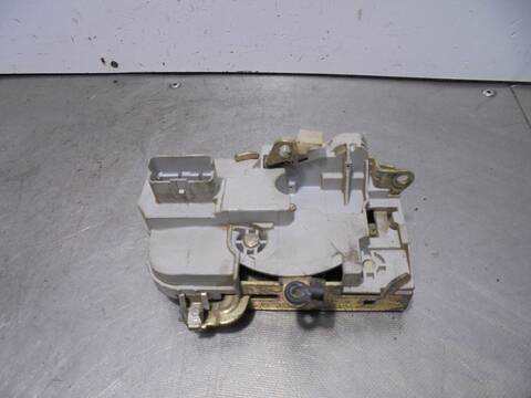 Foto 3ª: Cerradura Puerta Delantera Derecha Citroen Berlingo 1.9 1 9 D SX MODUTOP FAMILIAR 70CV 51KW [WJY] (1996)