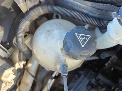 Deposito Expansion Peugeot 2008 STYLE 82CV 60KW