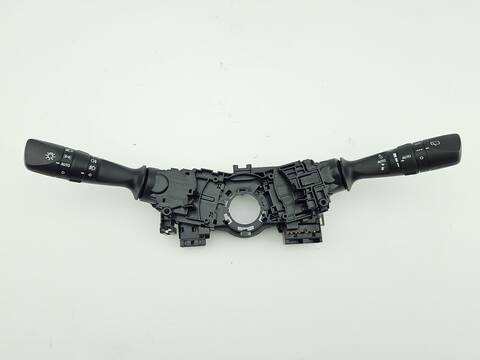 Mando Multifuncion Toyota Auris 1.8 HYBRID ZWE186_) 136CV 100KW