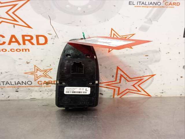 Foto 2ª: Botonera Elevalunas Bmw Serie 1 114 118D 143CV 105KW [N47D20C] (2012)