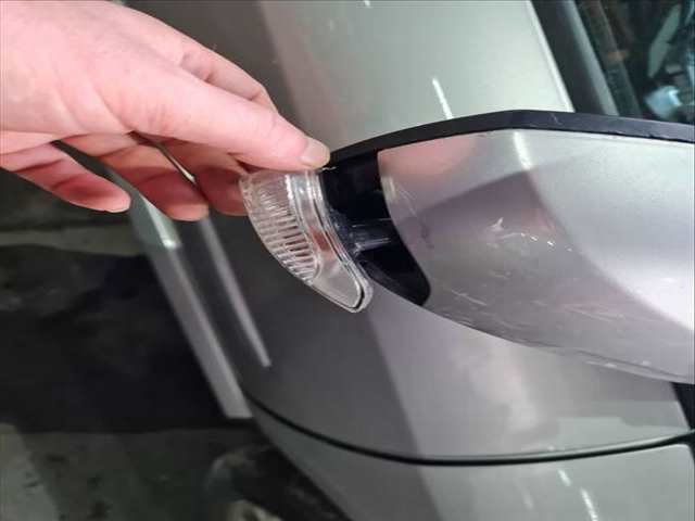 Foto 2ª: Retrovisor Derecho Renault Laguna EXPRESSION III 140CV 103KW [M4R704] (2009)